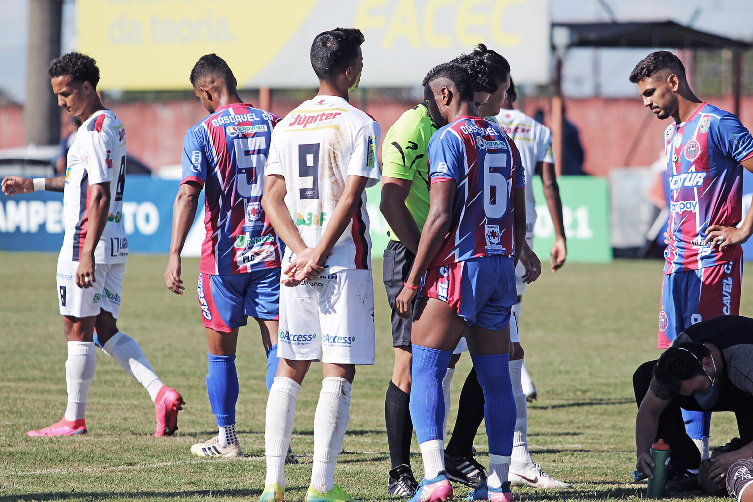 Jogadores ressaltam boa partida do Cascavel e projetam confronto