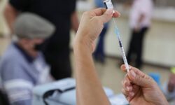 Mais um dia de vacinação em Cascavel