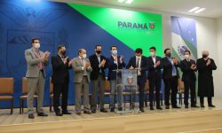 Sancionada lei que implementa a educação domiciliar no Paraná